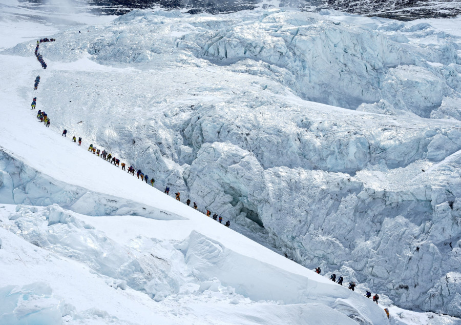 Mount Everest Live Updates 2026: Record Crowds, New Challenges & Historic Climbs